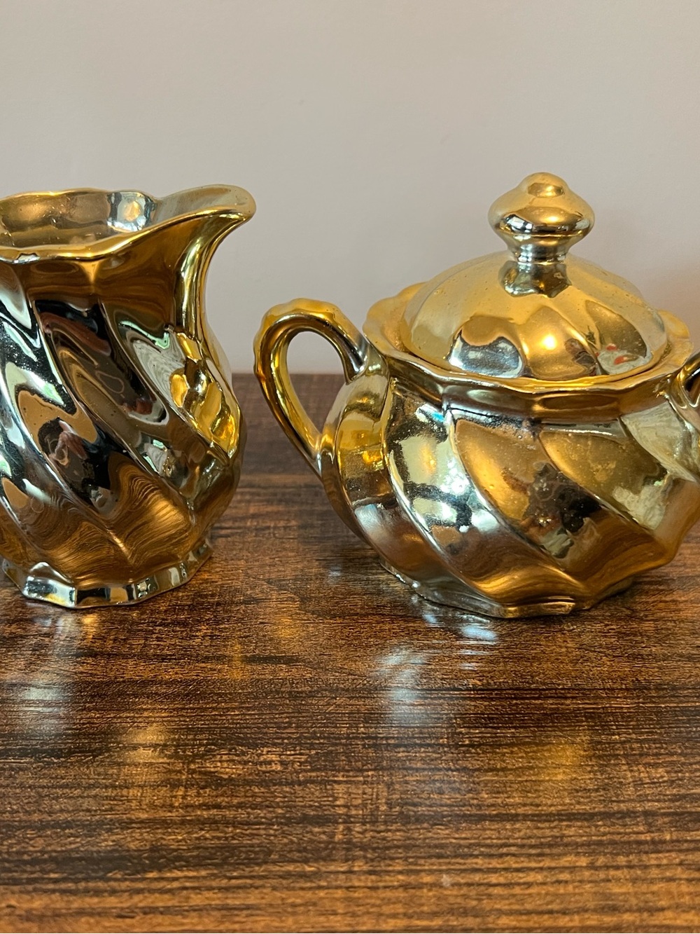 Vintage Unique Porcelain Gold Sugar And Creamer Set Japan Swirl Design